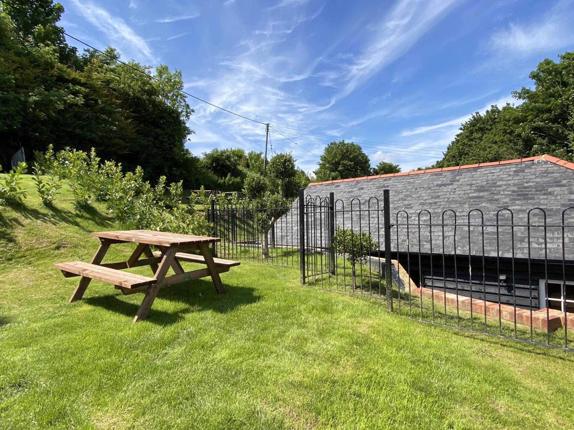 The Lydden Bell Bed & Breakfast Bagian luar foto